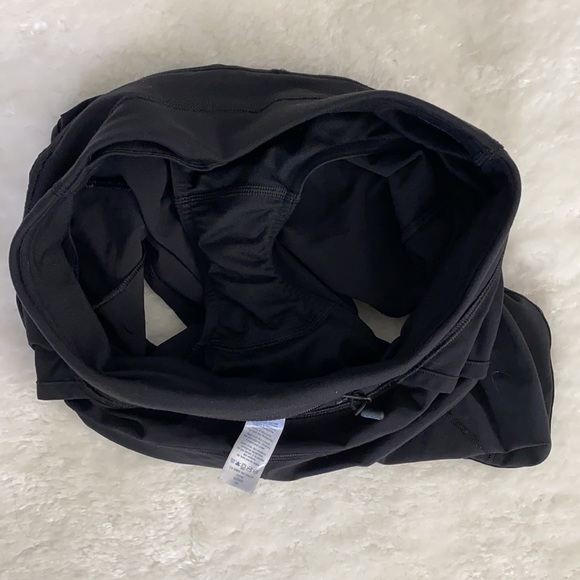 Girls black ivivva speed shorts - Picture 7 of 7